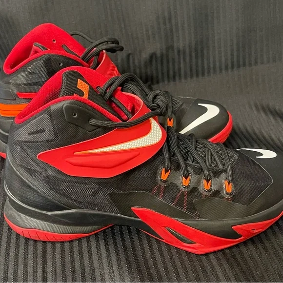 Nike Zoom Soldier VIII. Size 10.5 - Picture 6 of 7